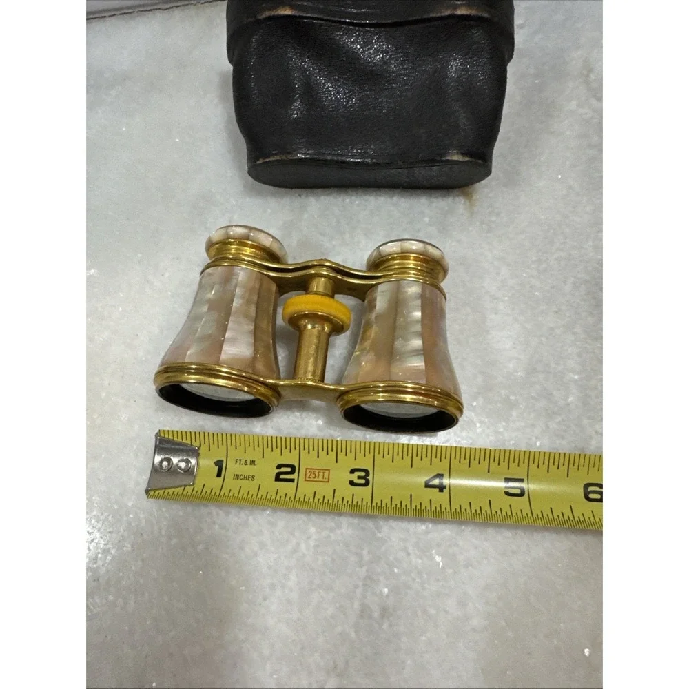 LeMaire FI Paris Vintage Opera Glasses/caseMother of Pearl 1850-1900 EraOLA0058